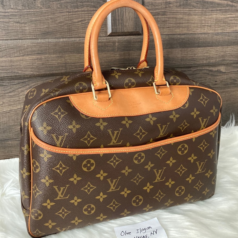 Authentic Louis Vuitton Deauville